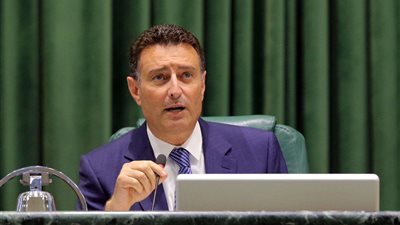 رئيس مجلس النواب الأردني يشدد على سرعة حل القضية الفلسطينية