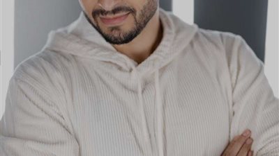 حمادة هلال يروج لمسلسلة الرمضاني 