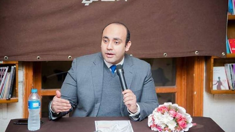 الدكتور عبد الرحمن