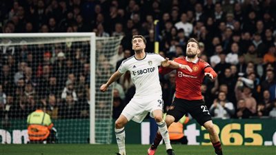 الدوري الإنجليزي.. تعادل السلبي يحسم الشوط الأول بين ليدز ومانشستر يونايتد