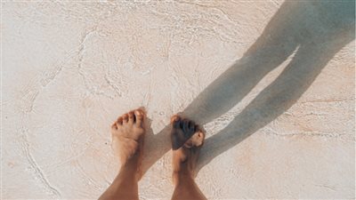 طلاء للجوارب.. حيلة جديدة لعلاج رائحة القدم الكريهة