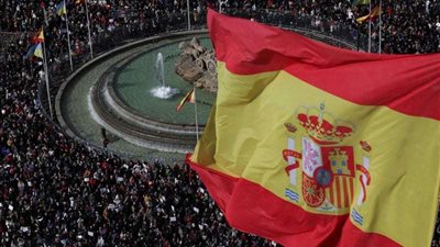 إسبانيا.. إحتجاجات بالآلاف بسبب تردي الوضع الصحي