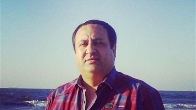 نجاة نجل المؤلف فتحي الجندي من الموت بعد حادث مروع.. شاهد