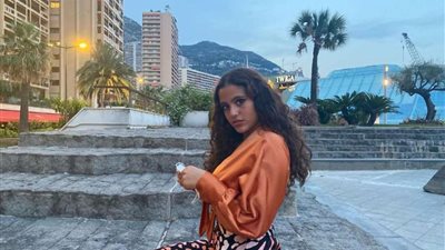 جنا عمرو دياب تثير جدل متابعيها.. فيديو