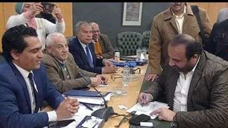 الكاتب الصحفي محمد