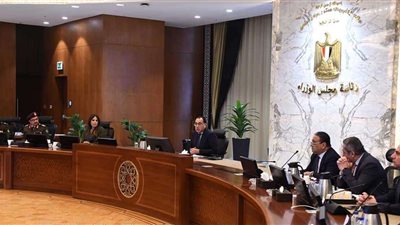 «مدبولي» يتابع الموقف التنفيذي لمشروعات التحول الرقمي بالعاصمة الإدارية