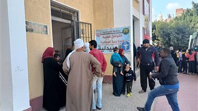 صحة الإسماعيلية توقع الكشف علي 1564حالة في قافلة طبية مجانية بأبوشحاتة