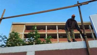 إزالة اللافتات تنفيذًا للصمت الانتخابي بشبرا الخيمة