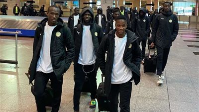 وصول منتخبي السنغال وجامبيا استعدادا لأمم أفريقيا للشباب | صور