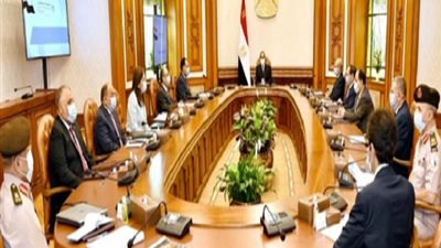 الرئيس السيسي يوجه بالبدء في تطبيق نظام الجراجات الميكانيكية متعددة الطوابق للسيارات