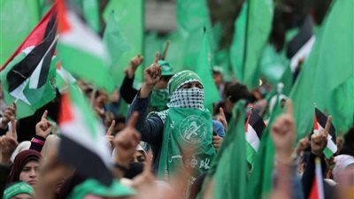حماس تعلق على قرار سحب الجنسية 