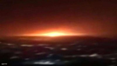 العلماء يكشفون انفجارات غامضة وإشارات راديو قادمة من الفضاء