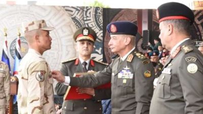 وزير الدفاع يشهد حفل إنتهاء فترة الإعداد العسكرى لطلبة الكليات العسكرية