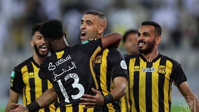 الاتحاد يكتسح الاتفاق بثلاثية نظيفة في الدوري السعودي