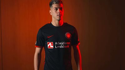 إنتهاء الشوط الأول بالتعادل السلبي بين سبورتنج لشبونة وميتلاند