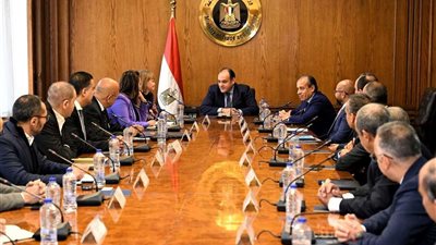 سمير: دعم ومساندة الاستثمارات الصناعية في السوق المصري