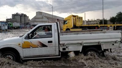 تحذير من محافظ الإسكندرية للمواطنين بعد غرق منطقة وادي القمر بسبب السيول