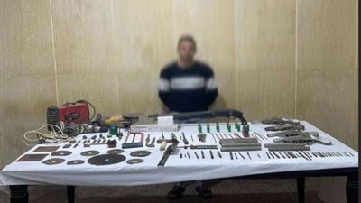 ضبط حداد لإدارة ورشة لتصنيع وتعديل «الأسلحة النارية» بالجيزة