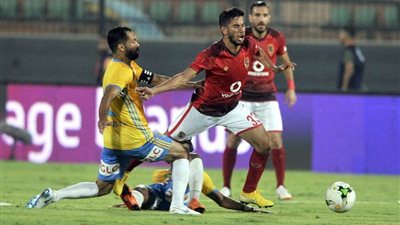 لاعب الأهلي يكشف عن مفاوضات بيراميدز معه