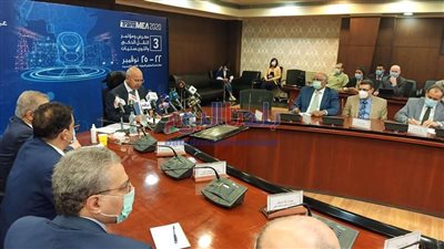 بالصور.. كامل الوزير: الدولة مستمرة في تنفيذ مشروعاتها في ظل كورونا