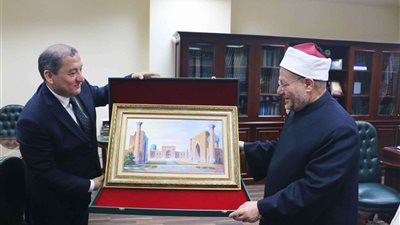 لبحث تعزير التعاون.. مفتي الجمهورية يستقبل وفدا أوزبكستانيا رفيع المستوى