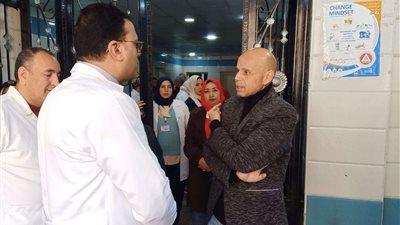 وكيل صحة الشرقية يتابع انتظام عمل المبادرة الرئاسية للقضاء علي قوائم الانتظار بمستشفي الزقازيق العام