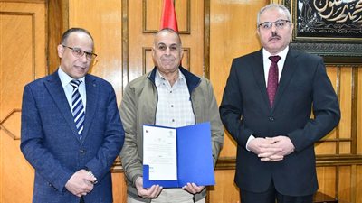 رئيس جامعة قناة السويس: تعيين إبراهيم زيد مديراً عاماً لشئون الطلاب المركزية