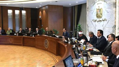 مدبولى: إقامة منطقة حرة لوجيستية لتخزين القمح