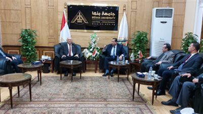 رئيس جامعة بنها يستقبل وفد هيئة تنمية الصعيد بمجلس الوزراء