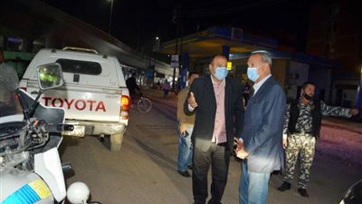 محافظ القليوبية يحرر 10 محاضر إشغال ويصادر 5 عربات في جولة ببنها