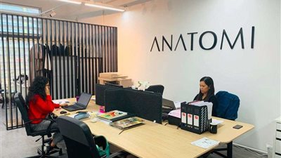 أناتومي: نواكب خطوط الموضة العالمية من أجل المرأة العربية