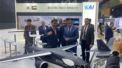 وزير الإنتاج الحربي يجري جولة تفقدية لأجنحة الشركات المشاركة بمعرض الدفاع الدولي