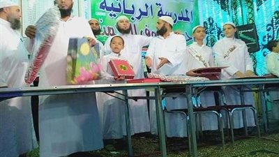 بالفيديو والصور.. تكريم 26 من حفظة القرآن الكريم بقرية بني حسن الشروق بالمنيا