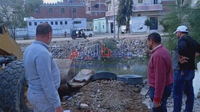 حملة مكبرة لإزالة اشغالات الطرق بحوش عيسى