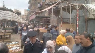 الإدراة المحلية تشن حملة علي الاسواق بالشرقية