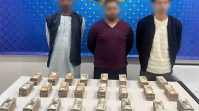 ضبط 3 أشخاص للاتجار بالنقد الأجنبي بالقاهرة