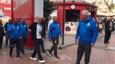 بعثة صن داونز تزور مقر النادي الأهلي قبل مواجهة غداً