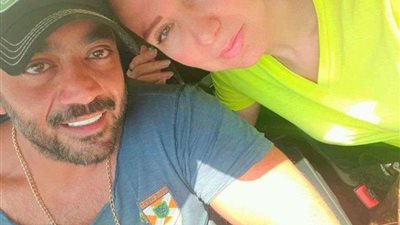 أحمد فلوكس عن زوجته الحالية :