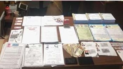 تأشيرات وعقود عمل مزورة.. تجديد حبس متهمة نصبت على راغبي السفر