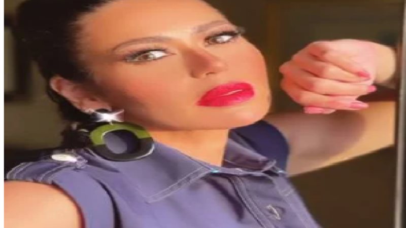 لقاء الخميسي
