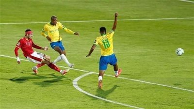 صن داونز يسجل هدف التعادل أمام الأهلي في الدقيقة 79