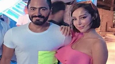 بعد إعلان بسمة عن انفصالهما.. تامر حسنى يحذف فيديو جديدا مع فتاة