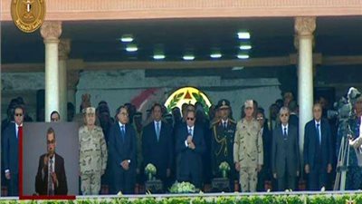 الرئيس السيسي يطالب بالوقوف دقيقة حداد تقديرا واحتراما لأرواح الشهداء