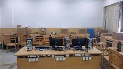 رئيس جامعة قناة السويس يوافق دعم المعامل الطلابية بأقسام كلية العلوم