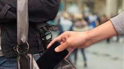 إحالة أجنبي للمحاكمة بتهمة سرقة الهواتف من المواطنين بالقاهرة