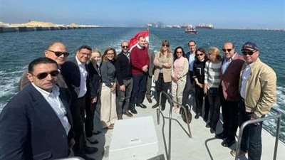 نائب رئيس البنك الأوروبي لإعادة الإعمار والتنمية يزور شرق بورسعيد