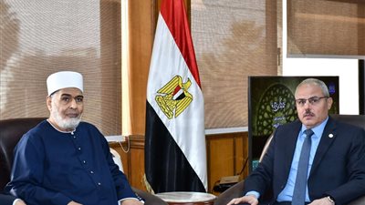 طلاب من أجل مصر تنظم ندوة «الشباب والتصدي لفكر الإلحاد» بجامعة قناة السويس