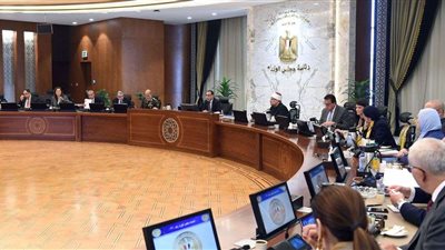 أبرزها عودة التوقيت الصيفي.. مجلس الوزراء يوافق على 9 قرارات