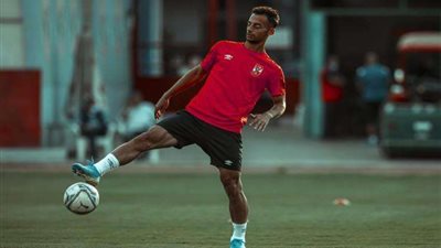 أحمد عبد القادر يخضع لفحص طبي لحسم موقفه من مباراة القطن الكاميروني