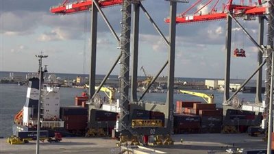 اليوم .. وزير النقل يشهد التشغيل التجريبي لمحطة «تحيا مصر» متعددة الأغراض